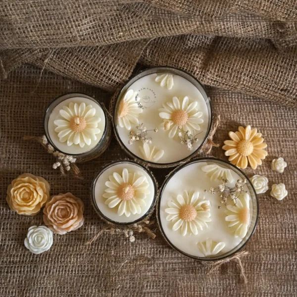 شمع بابونه‌ جار شیشه‌ای